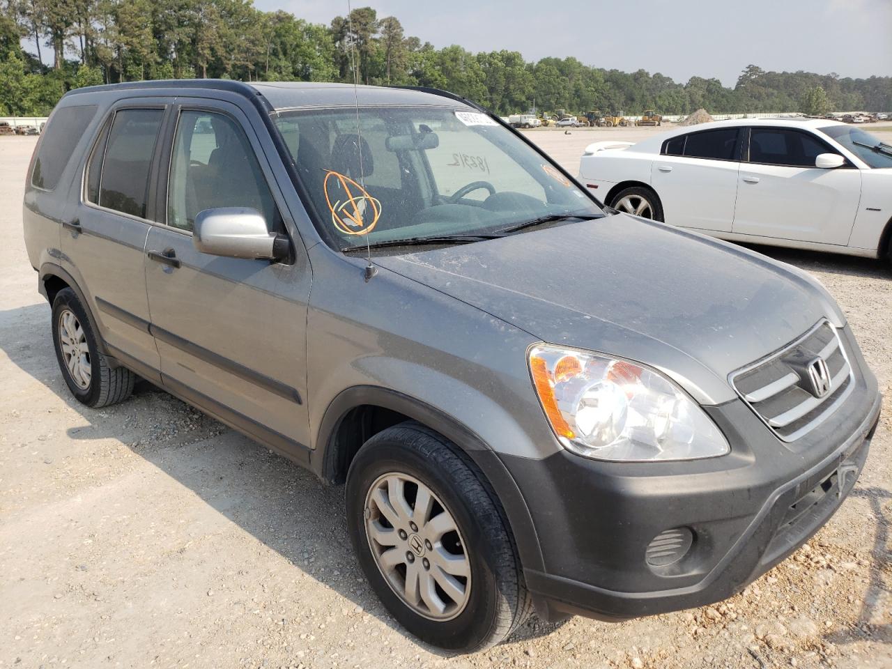 HONDA CR-V EX 2005 with VIN JHLRD78885C012937 - Photo from auction