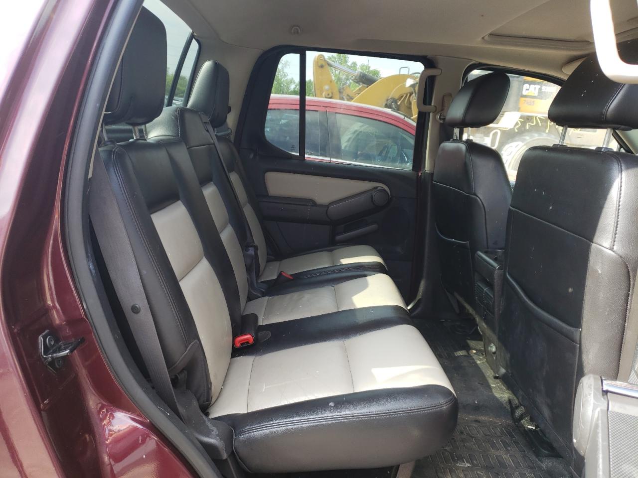 Photo 6 from auction – 2007 FORD EXPLORER S with VIN 1FMEU538X7UA28914
