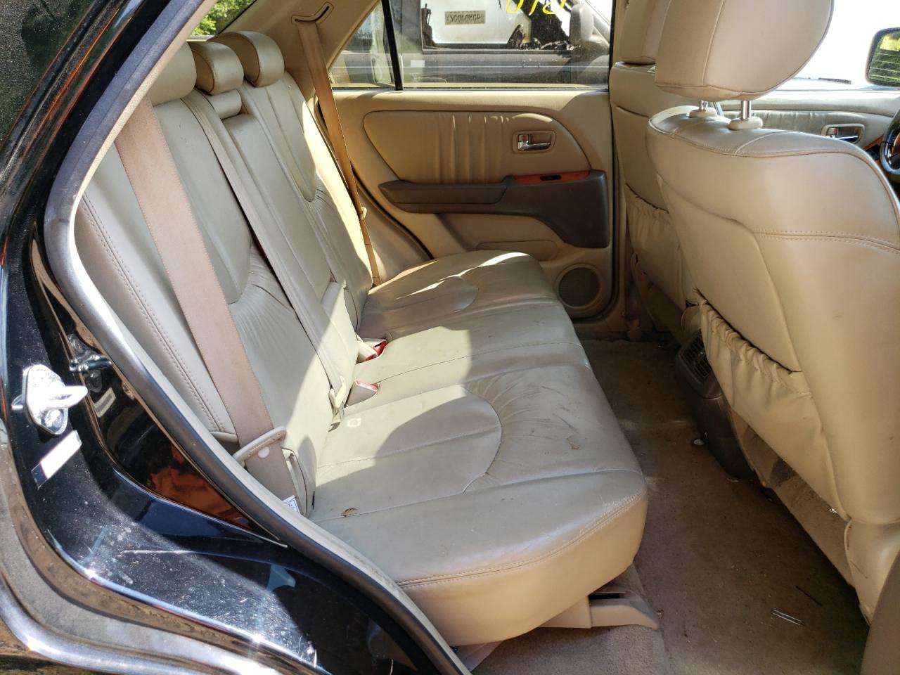 Photo 6 from auction – 2003 LEXUS RX 300 with VIN JTJGF10U830154334