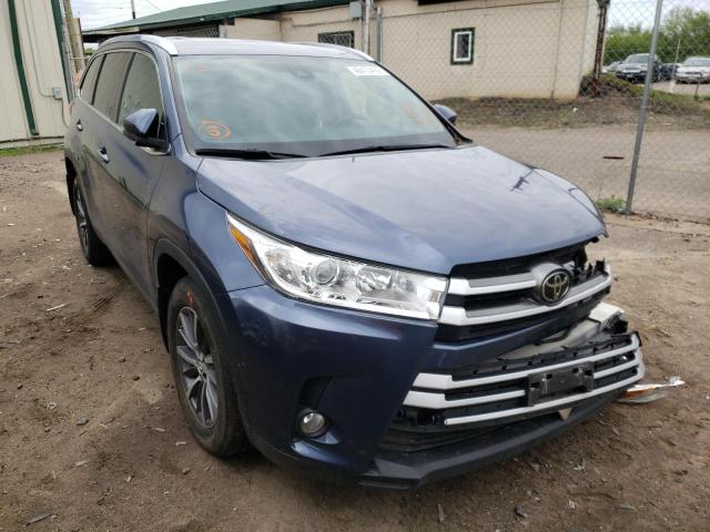 TOYOTA HIGHLANDER 2019 with VIN 5TDJZRFH0KS931304 - Photo from auction