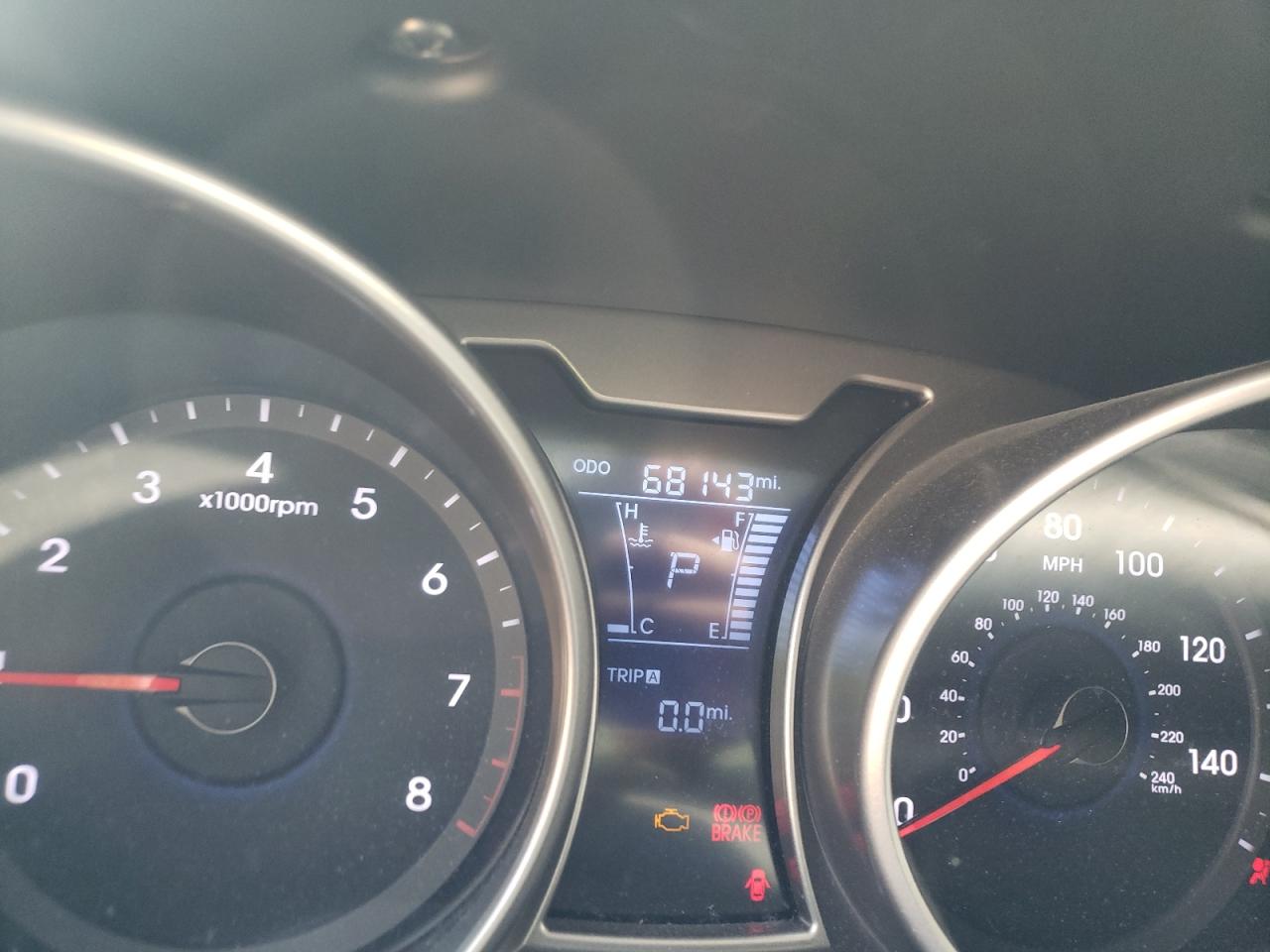 Photo 13 from auction – 2014 HYUNDAI VELOSTER with VIN KMHTC6AD8EU185032