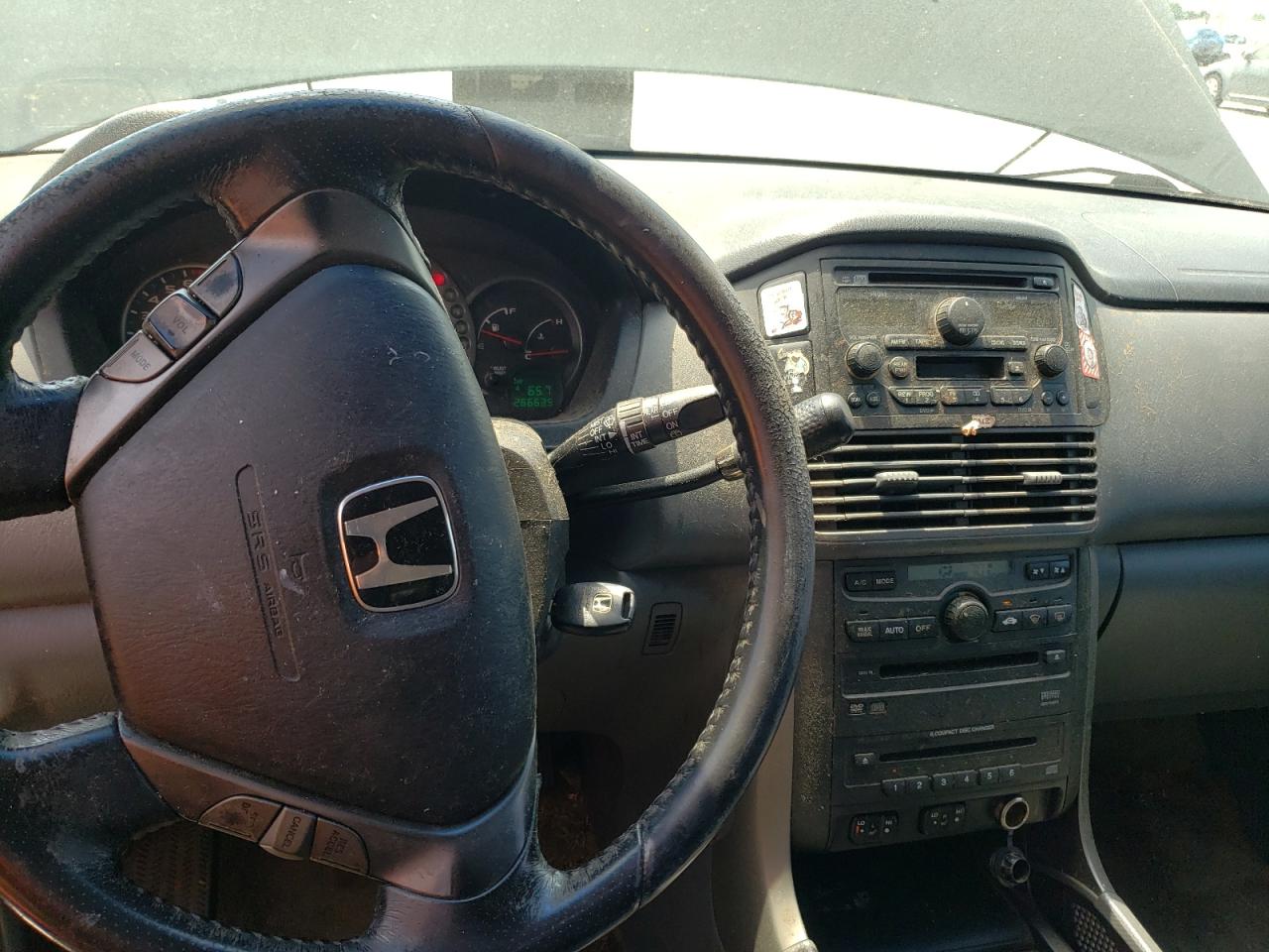 Foto 9 de la subasta – 2005 HONDA PILOT EXL con VIN 5FNYF18685B067700
