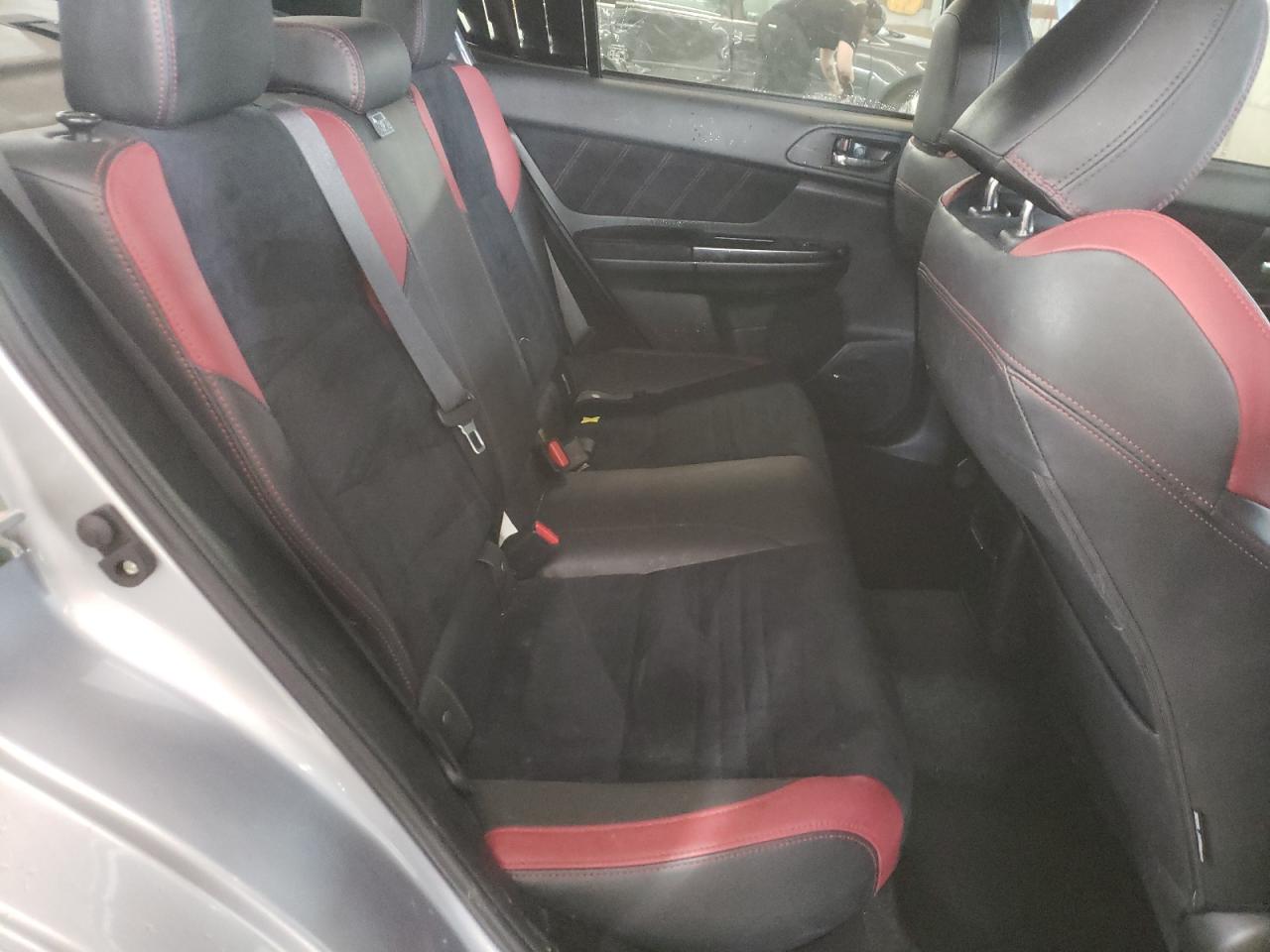 Photo 6 from auction – 2017 SUBARU WRX STI with VIN JF1VA2M6XH9821553