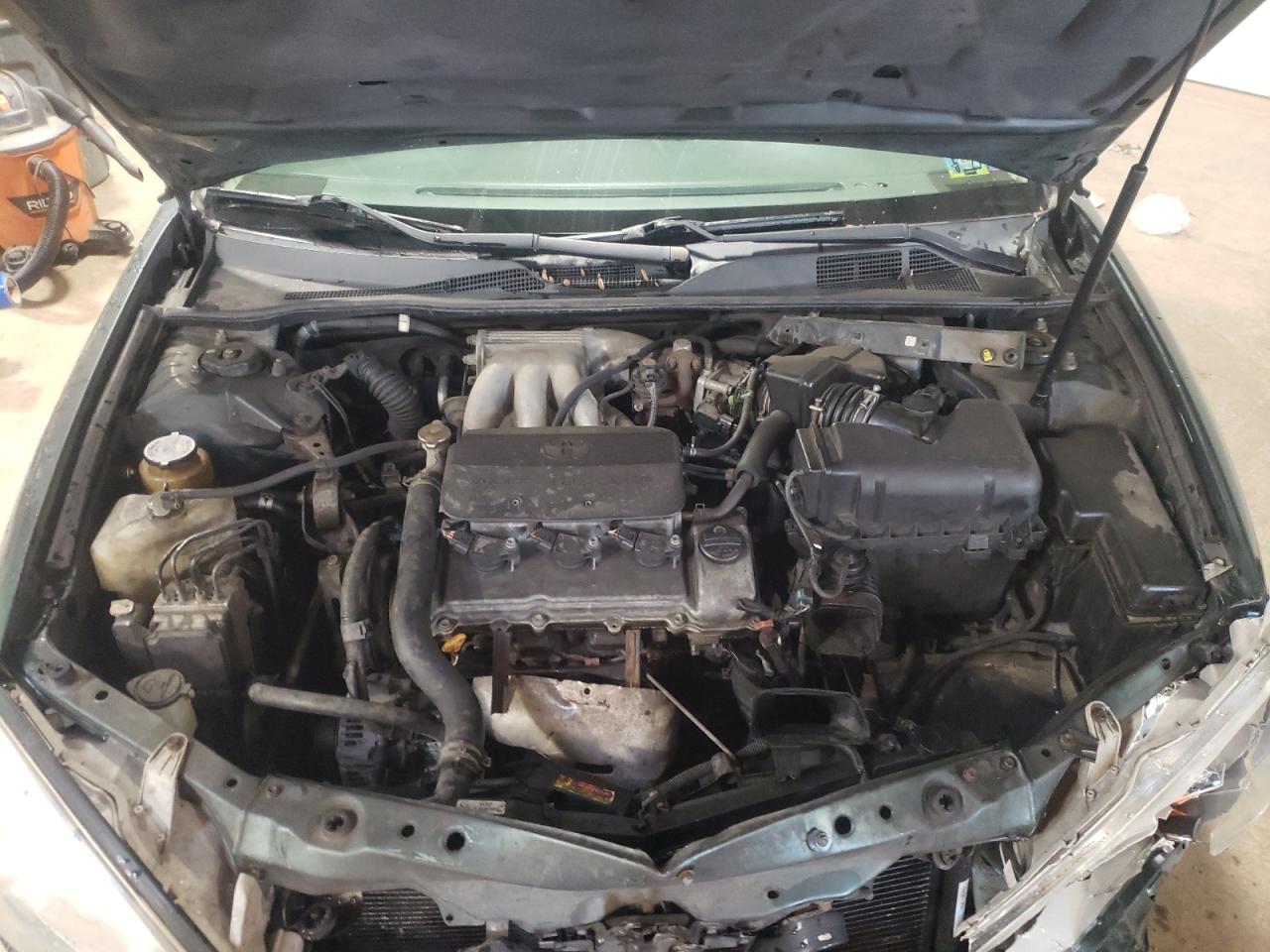 Photo 7 from auction – 2002 TOYOTA CAMRY LE with VIN 4T1BF30K92U515659
