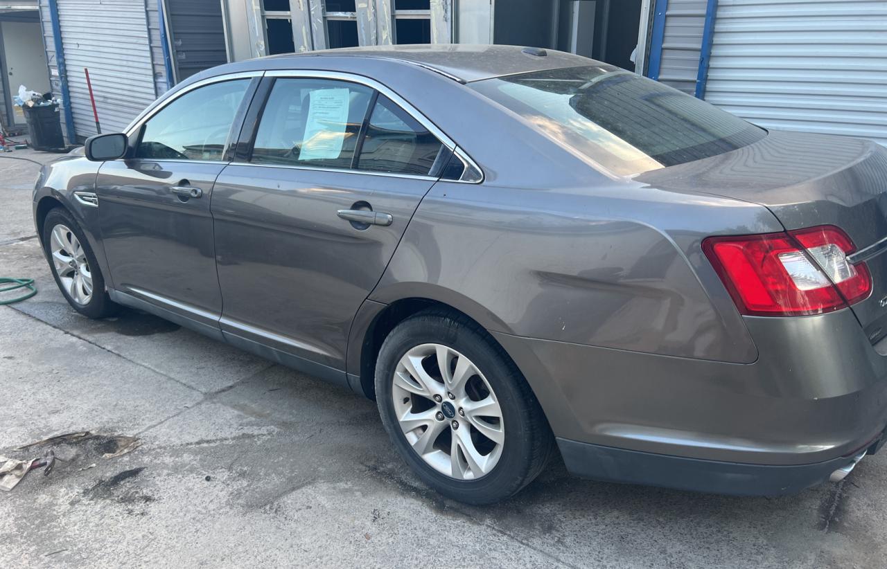 Photo 3 from auction – 2011 FORD TAURUS SEL with VIN 1FAHP2EW9BG165908