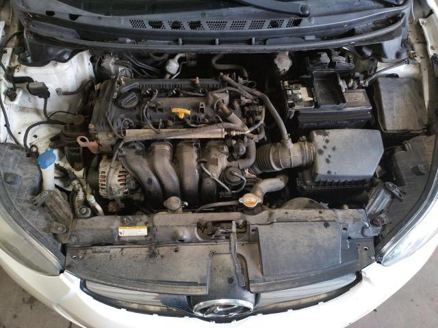 Photo 7 from auction – 2012 HYUNDAI ELANTRA GL with VIN 5NPDH4AE9CH067733