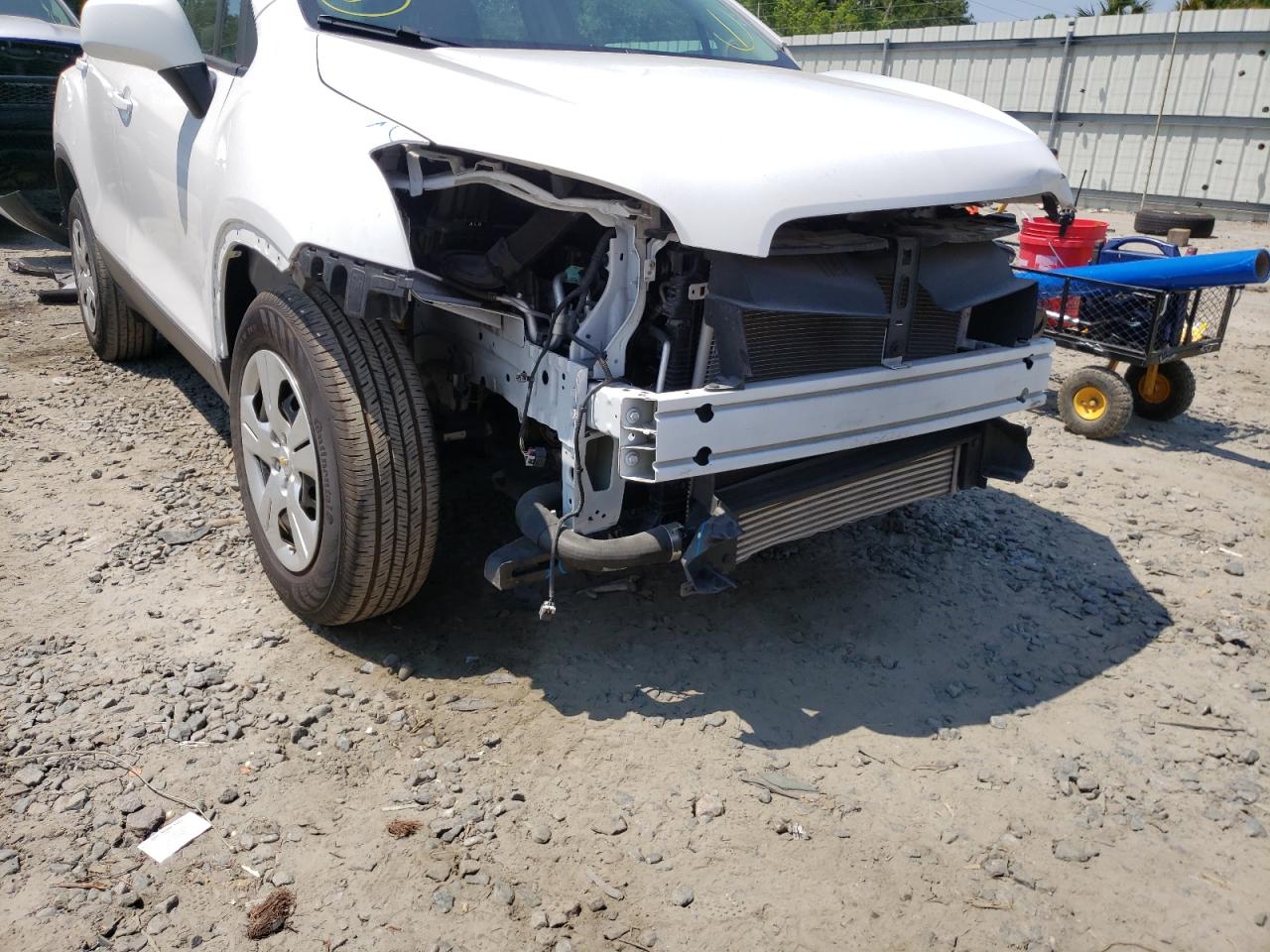 Photo 9 from auction – 2016 CHEVROLET TRAX LS with VIN 3GNCJKSB6GL275753