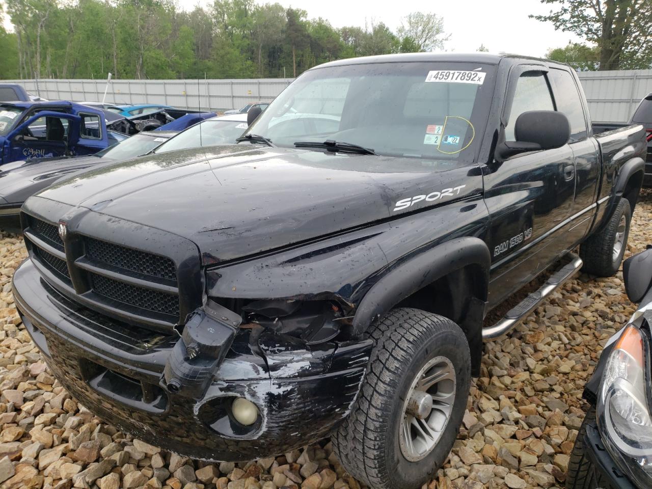 Photo 2 from auction – 1999 DODGE RAM 1500 with VIN 3B7HF13Y2XM570601