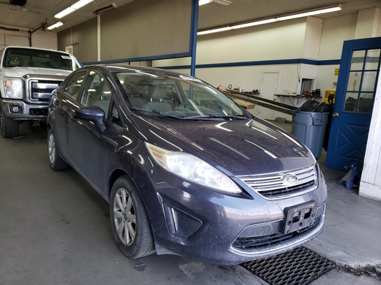 FORD FIESTA SE 2012 с VIN 3FADP4BJ3CM196159 - Фото с аукциона