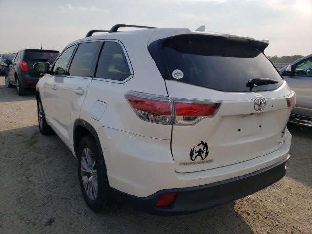 Photo 3 from auction – 2015 TOYOTA HIGHLANDER with VIN 5TDBKRFHXFS103193