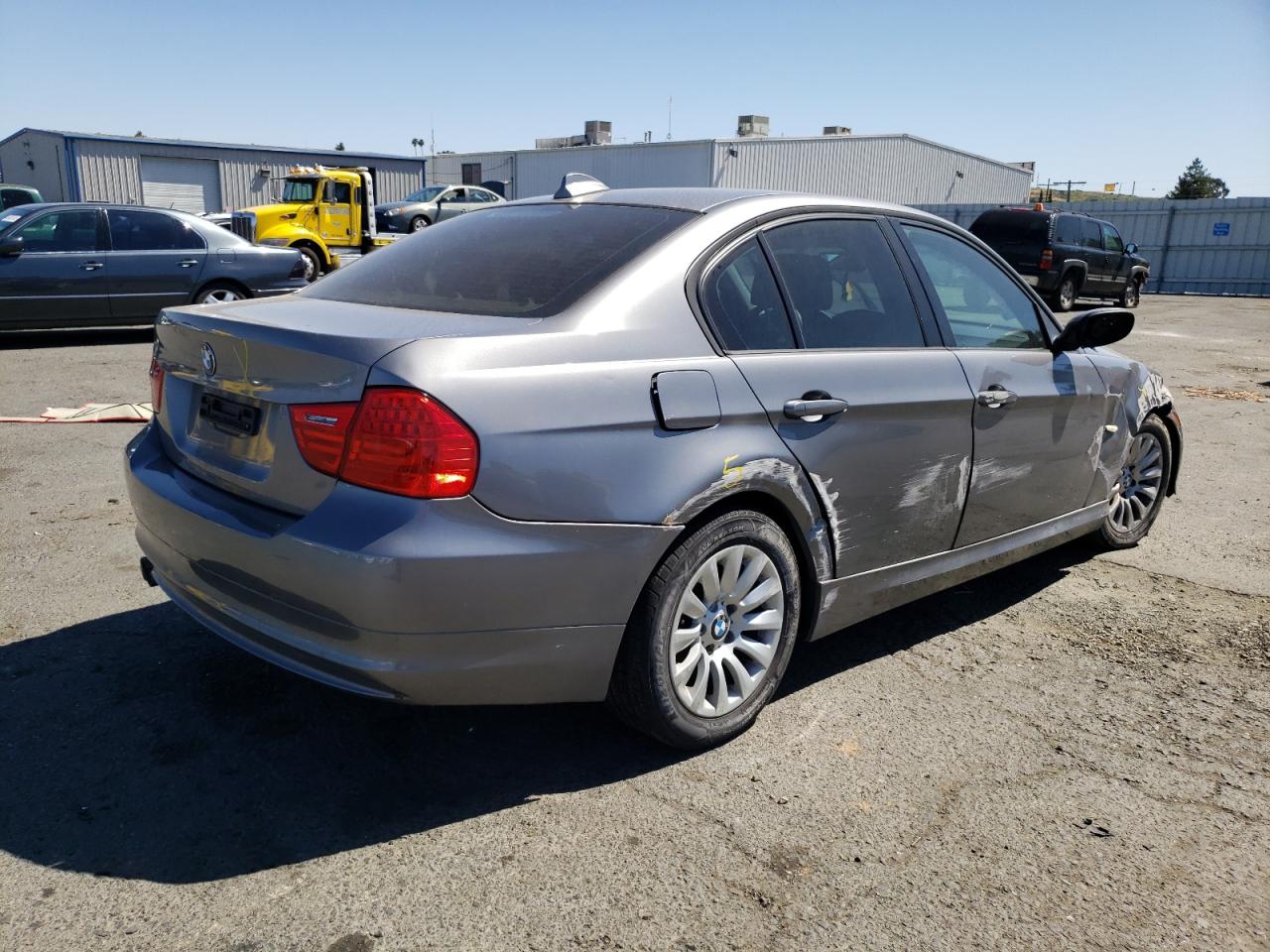 Photo 4 from auction – 2009 BMW 328 I SULE with VIN WBAPH57569NM33146