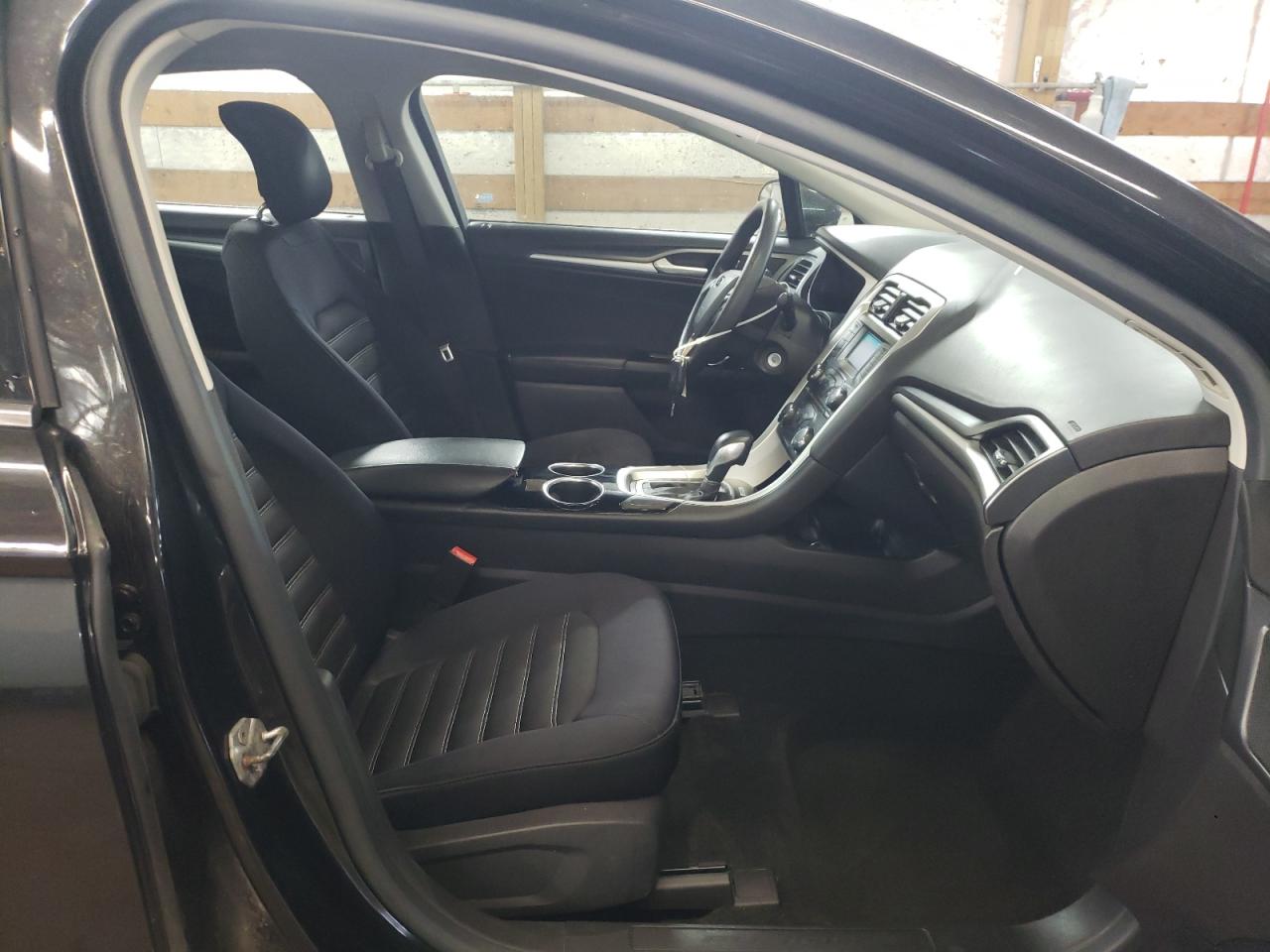 Photo 5 from auction – 2014 FORD FUSION SE with VIN 3FA6P0H77ER121550
