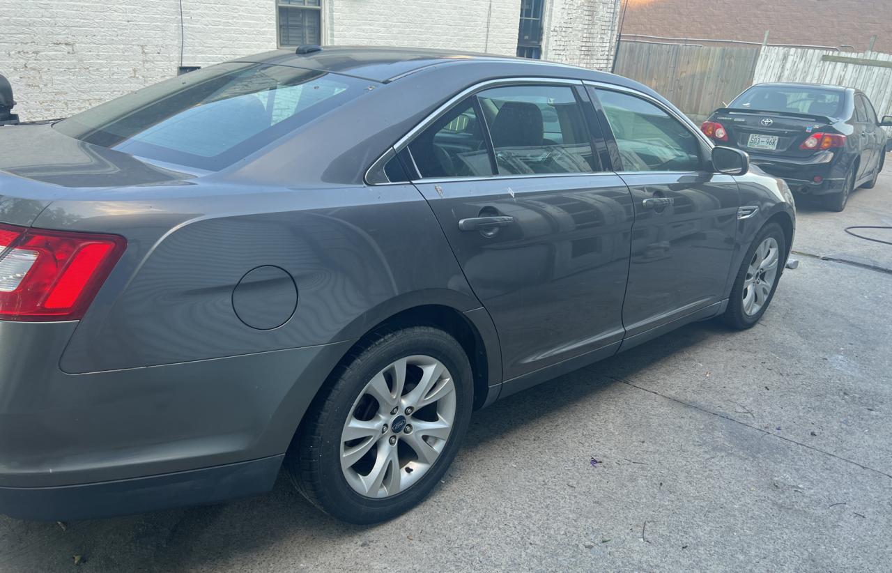 Photo 4 from auction – 2011 FORD TAURUS SEL with VIN 1FAHP2EW9BG165908