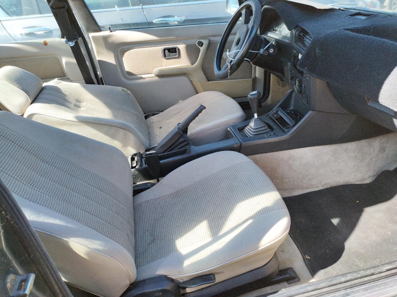 Photo 5 from auction – 1986 BMW 3 SERIES with VIN WBAAB5400G9685013