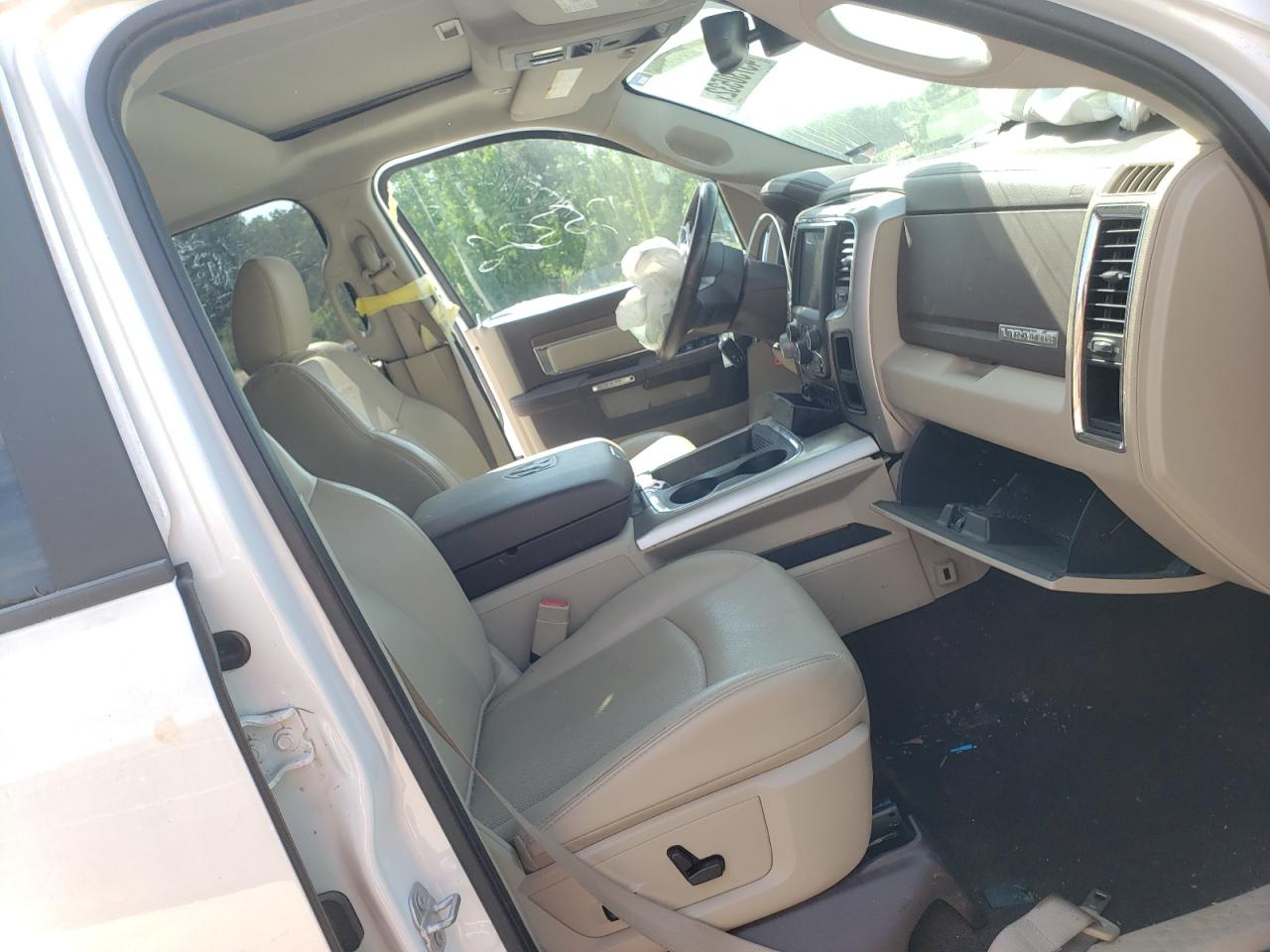 Photo 5 from auction – 2017 RAM 1500 LARAM with VIN 1C6RR6NT1HS752431