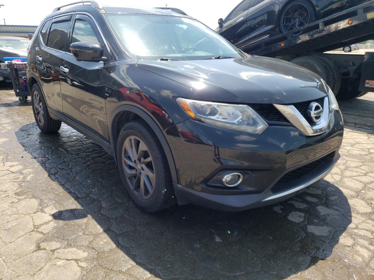 NISSAN ROGUE S 2016 with VIN 5N1AT2MT9GC781584 - Photo from auction