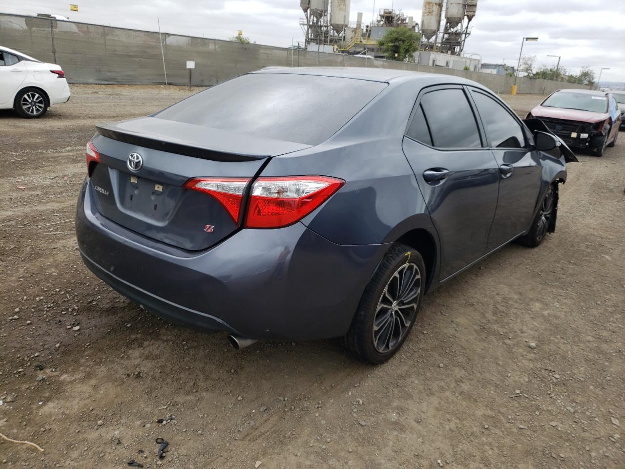 Photo 4 from auction – 2015 TOYOTA COROLLA L with VIN 5YFBURHE6FP295802