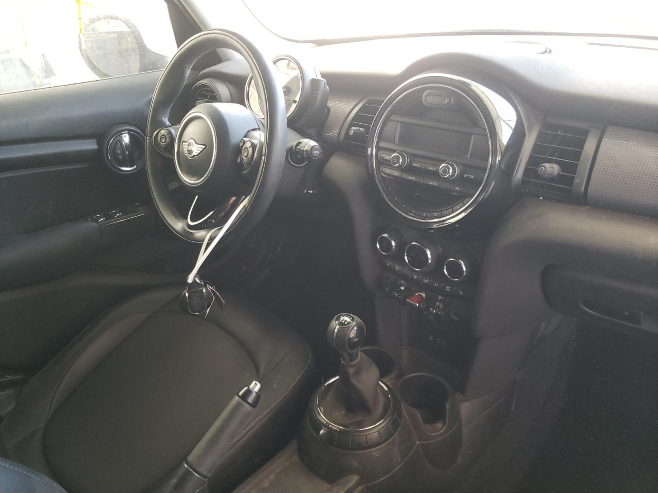 Photo 9 from auction – 2015 MINI COOPER with VIN WMWXS5C55FT837893