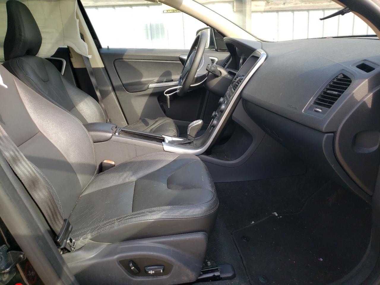 Photo 5 from auction – 2013 VOLVO XC60 3.2 with VIN YV4952DZ7D2404384