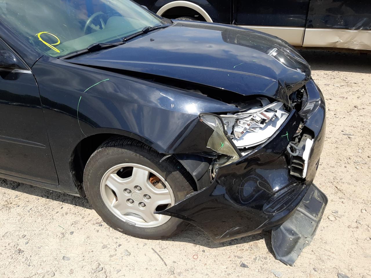 Photo 9 from auction – 2003 TOYOTA CAMRY LE with VIN 4T1BF32K93U041856