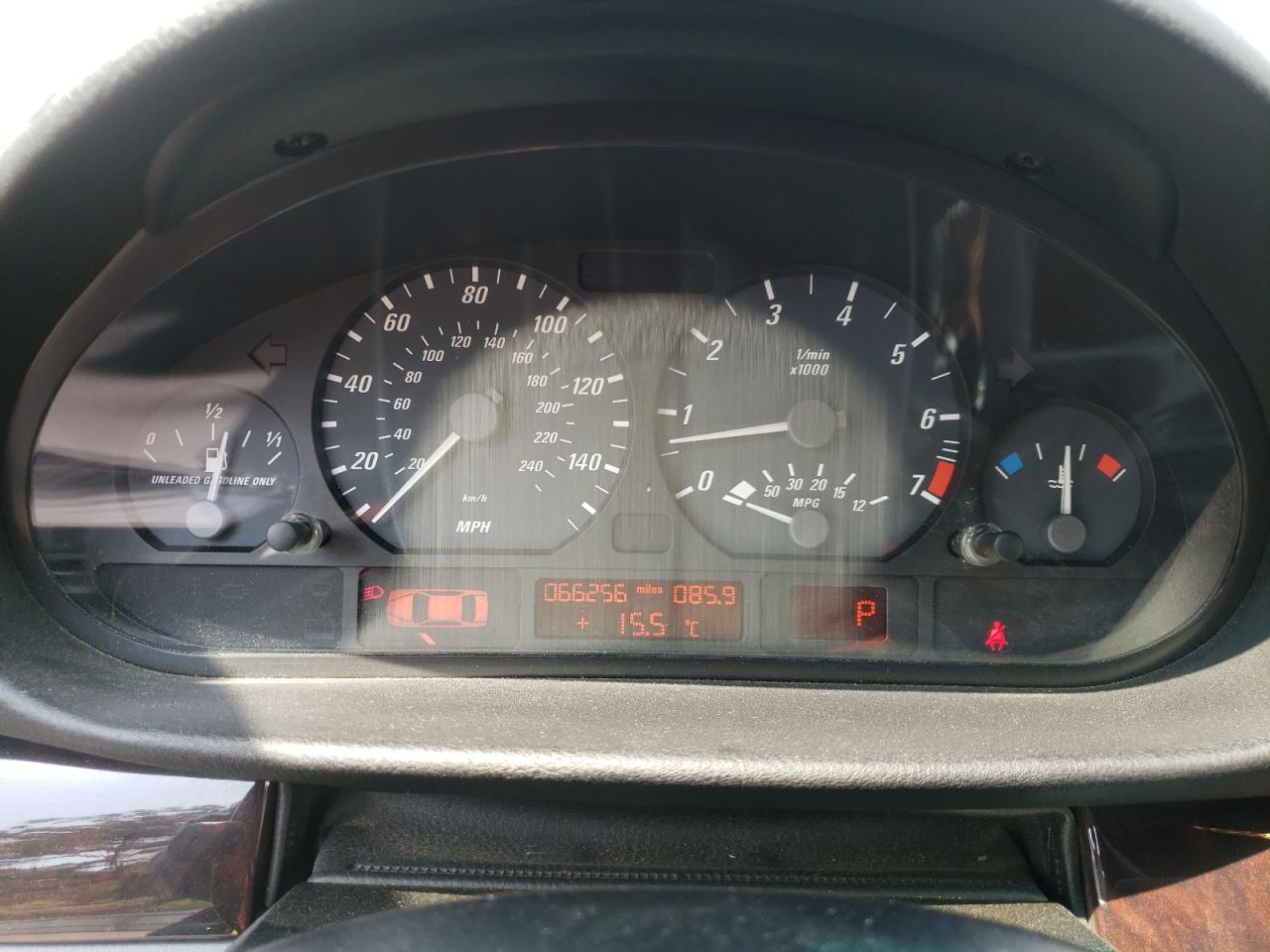 Photo 13 from auction – 2004 BMW 325 CI with VIN WBABW33424PL24892
