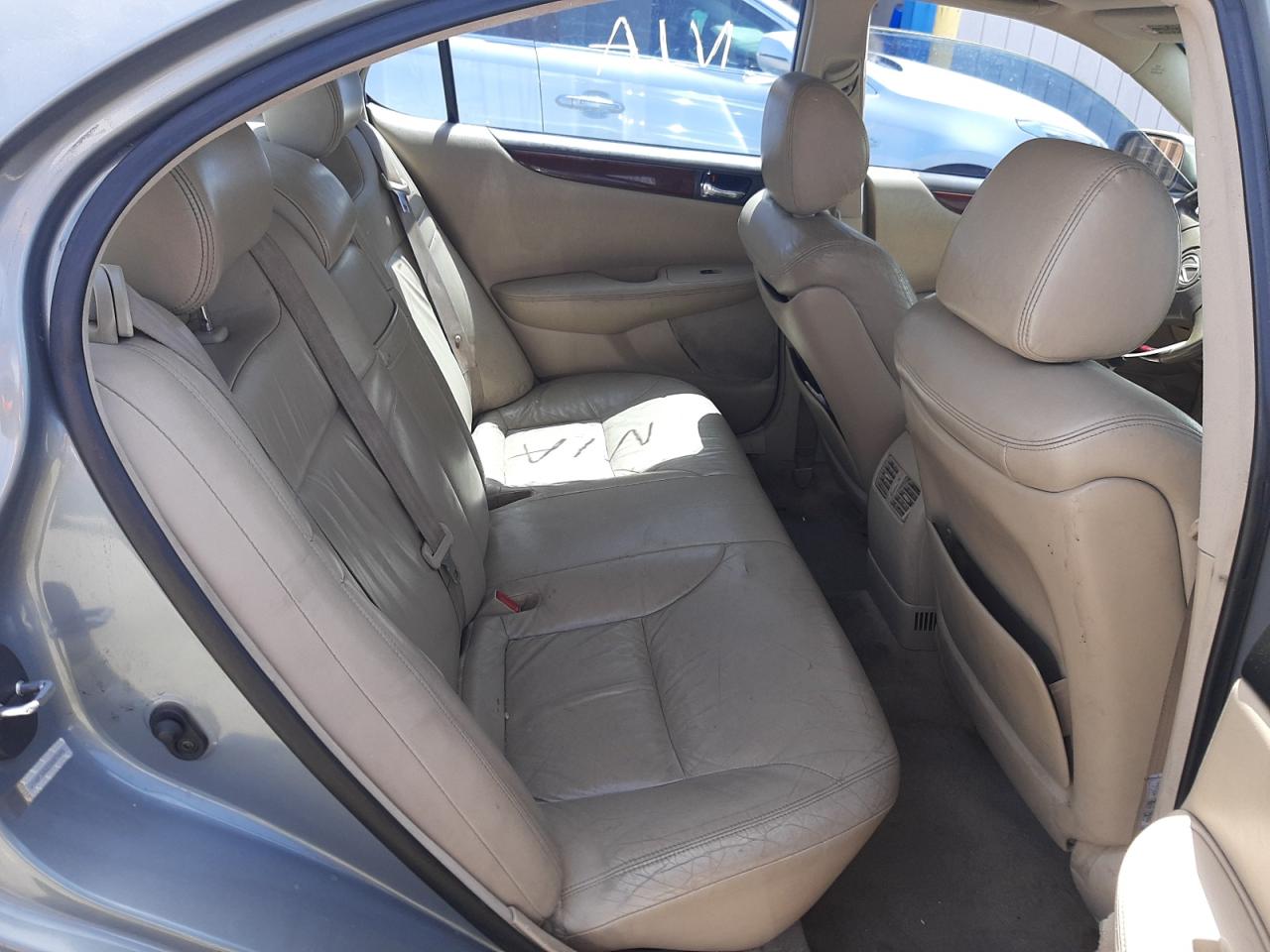 Photo 6 from auction – 2003 LEXUS ES 300 with VIN JTHBF30G330087496