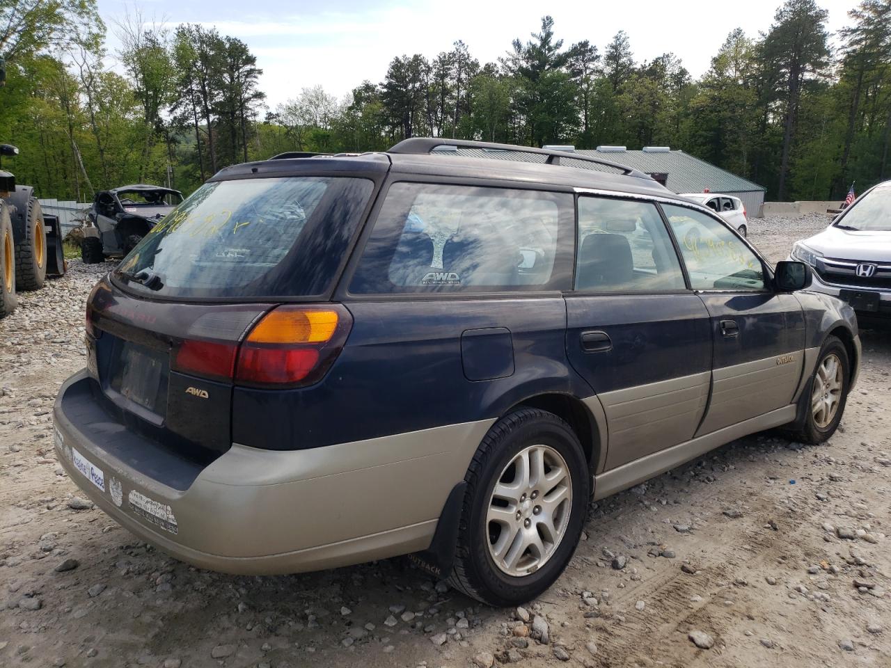 Photo 4 from auction – 2001 SUBARU LEGACY OUT with VIN 4S3BH665017651659