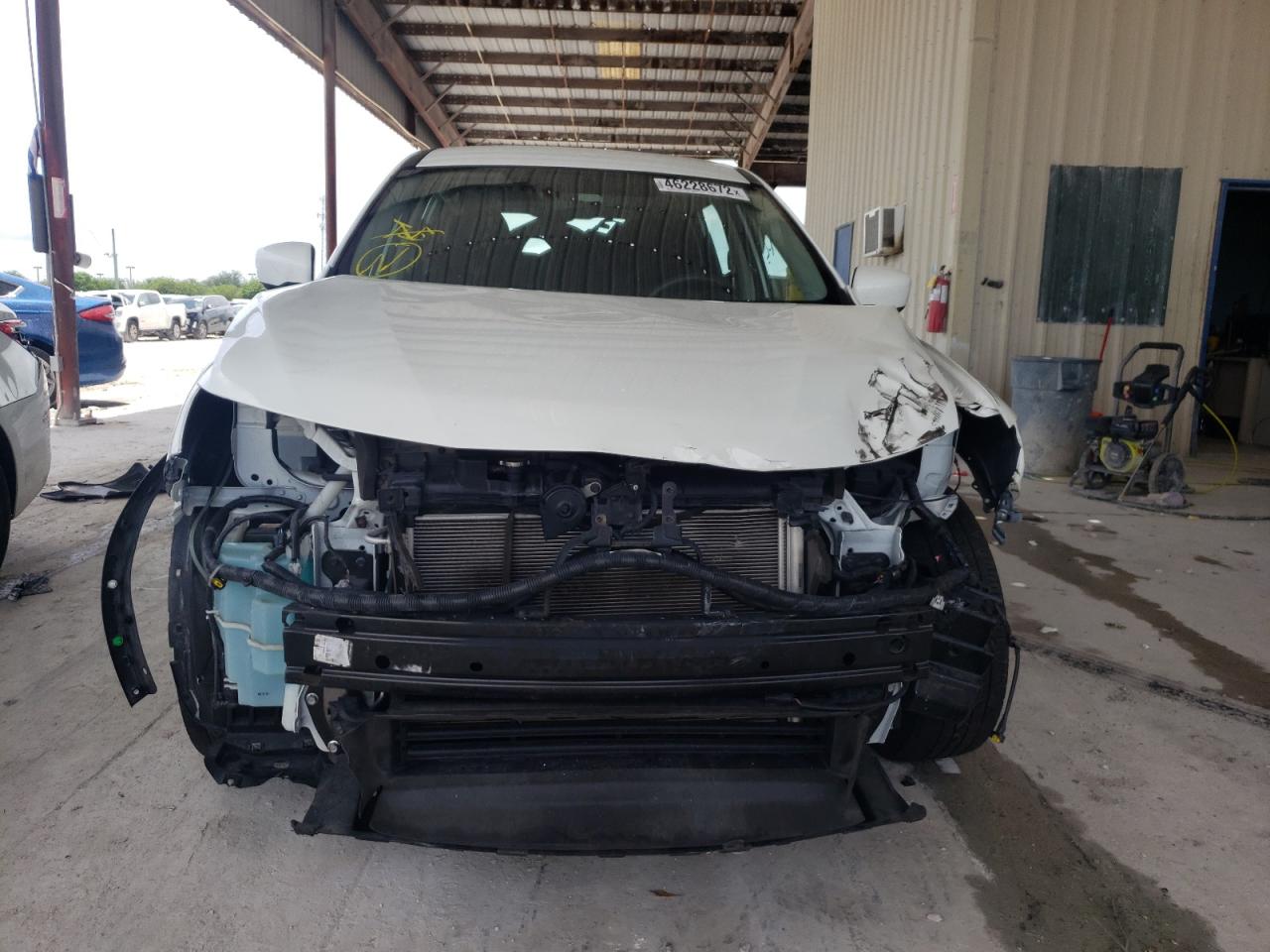 Photo 9 from auction – 2018 NISSAN ROGUE S with VIN KNMAT2MT6JP571836