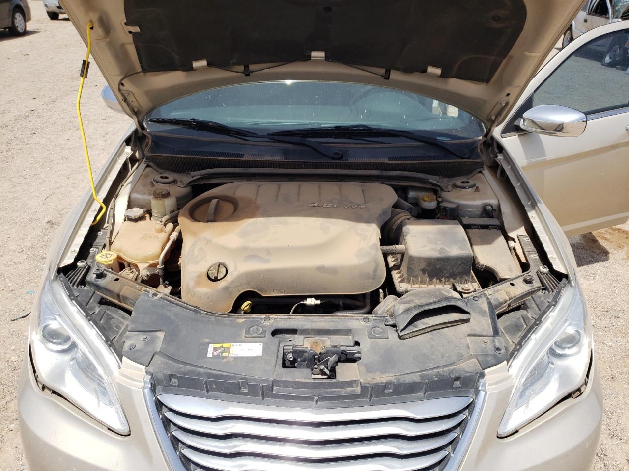 Photo 7 from auction – 2014 CHRYSLER 200 LIMITE with VIN 1C3CCBCG7EN198258