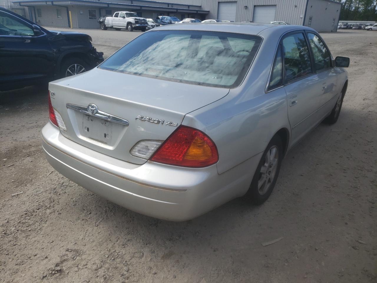 Photo 4 from auction – 2002 TOYOTA AVALON XL with VIN 4T1BF28B12U237645