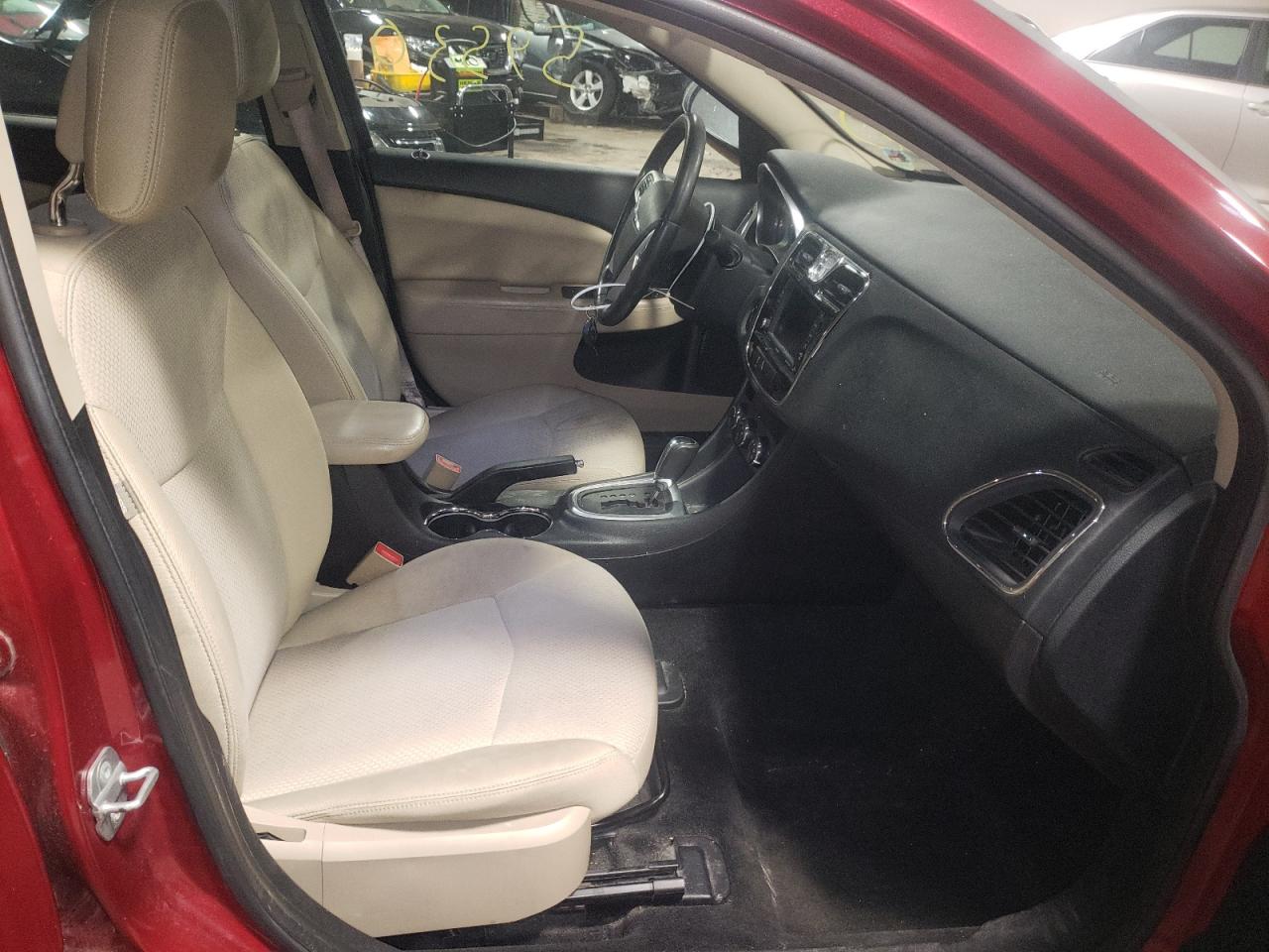 Photo 5 from auction – 2011 CHRYSLER 200 TOURIN with VIN 1C3BC1FB2BN539888