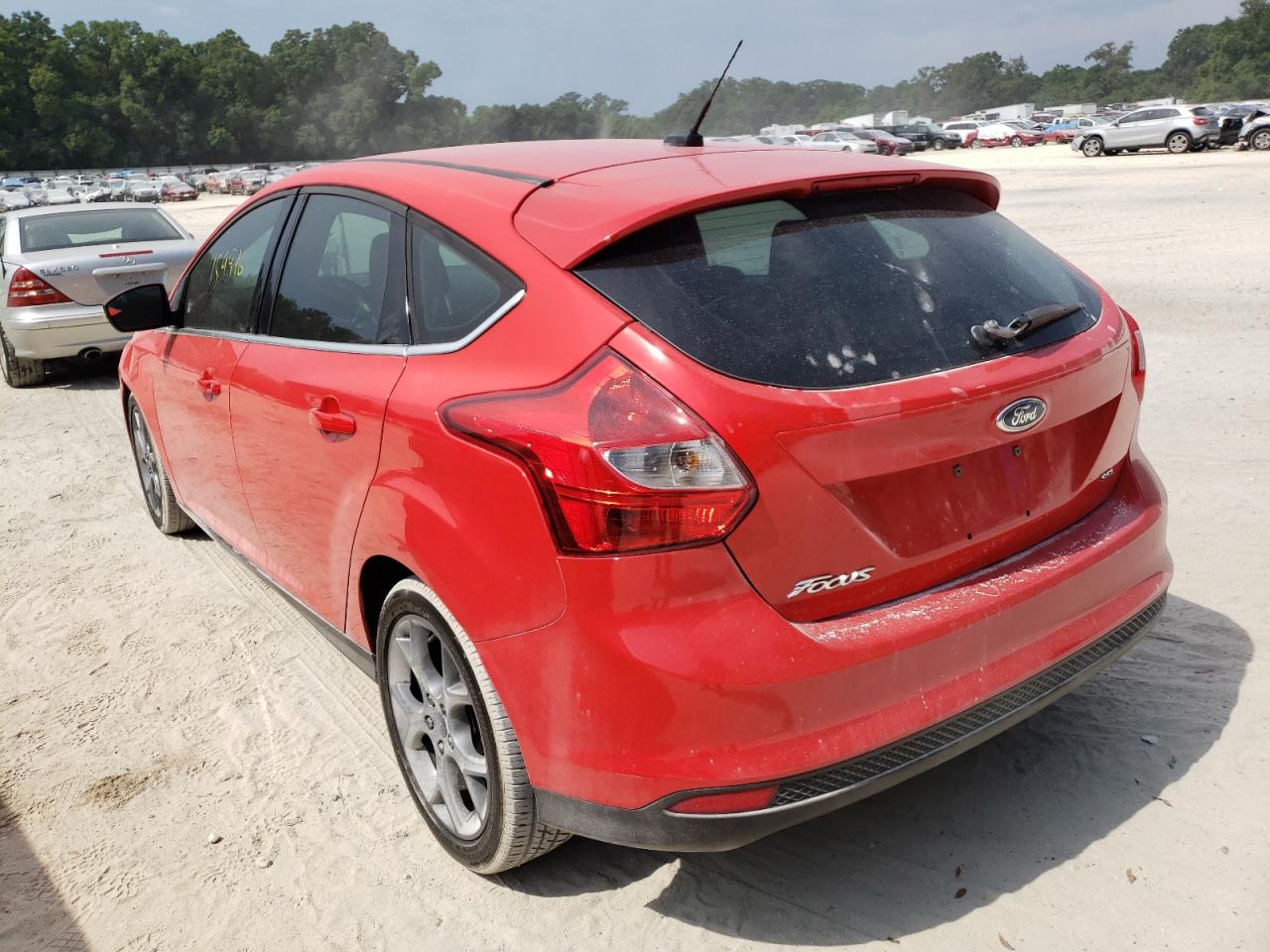 Photo 3 from auction – 2012 FORD FOCUS SEL with VIN 1FAHP3M21CL348507