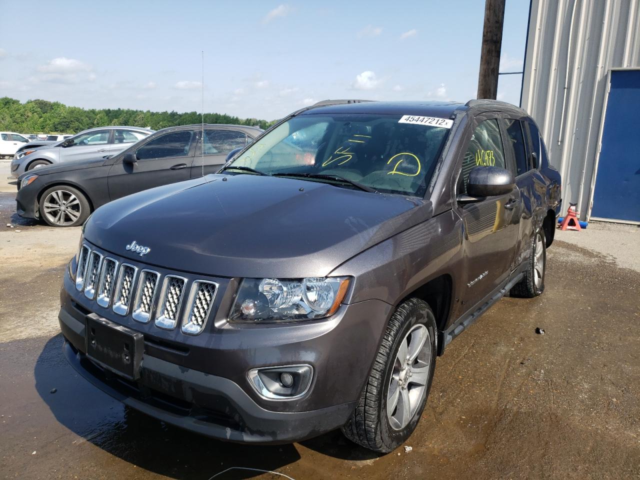 Photo 2 from auction – 2017 JEEP COMPASS LA with VIN 1C4NJCEB0HD186156