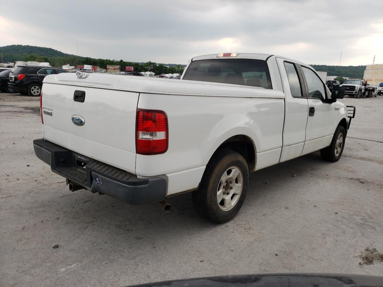 Photo 4 from auction – 2007 FORD F150 with VIN 1FTPX12V17KB20252