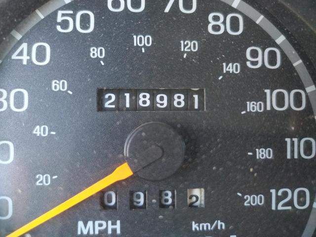 Photo 8 from auction – 1997 FORD CROWN VICT with VIN 2FALP74W6VX195441