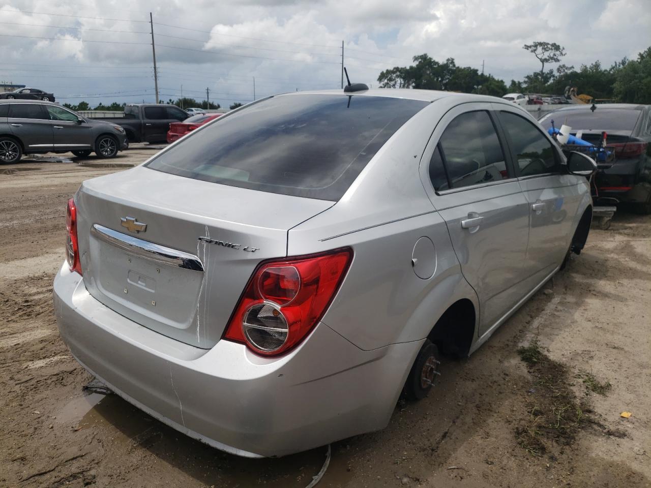 Photo 4 from auction – 2015 CHEVROLET SONIC LT with VIN 1G1JC5SH3F4133731