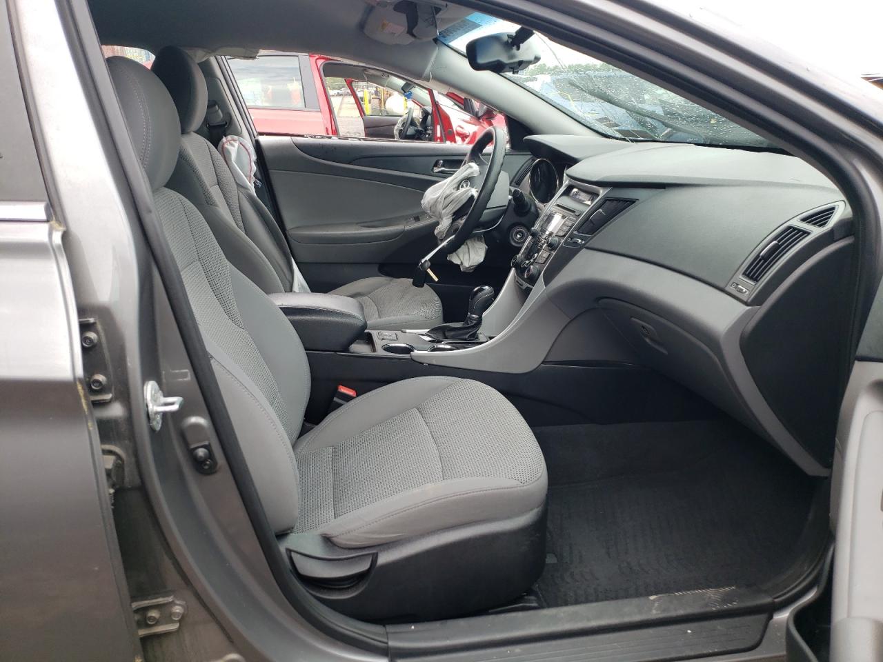 Photo 5 from auction – 2013 HYUNDAI SONATA GLS with VIN 5NPEB4AC8DH628008