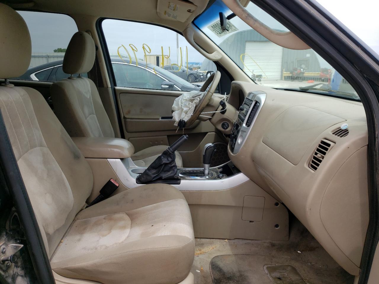 Photo 5 from auction – 2005 MERCURY MARINER with VIN 4M2YU56Z05DJ26606