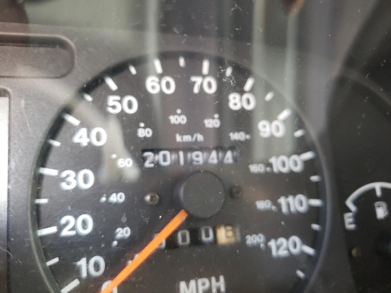 Photo 8 from auction – 1999 ISUZU RODEO S with VIN 4S2CM58W0X4342157