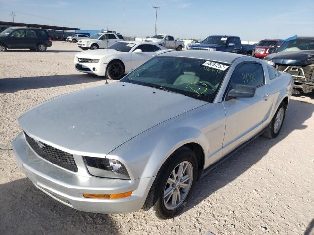 Photo 2 from auction – 2005 FORD MUSTANG with VIN 1ZVFT80N155156910