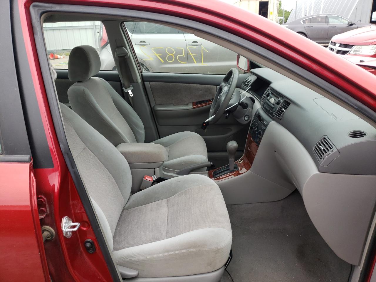 Photo 5 from auction – 2007 TOYOTA COROLLA CE with VIN 1NXBR32E87Z913094