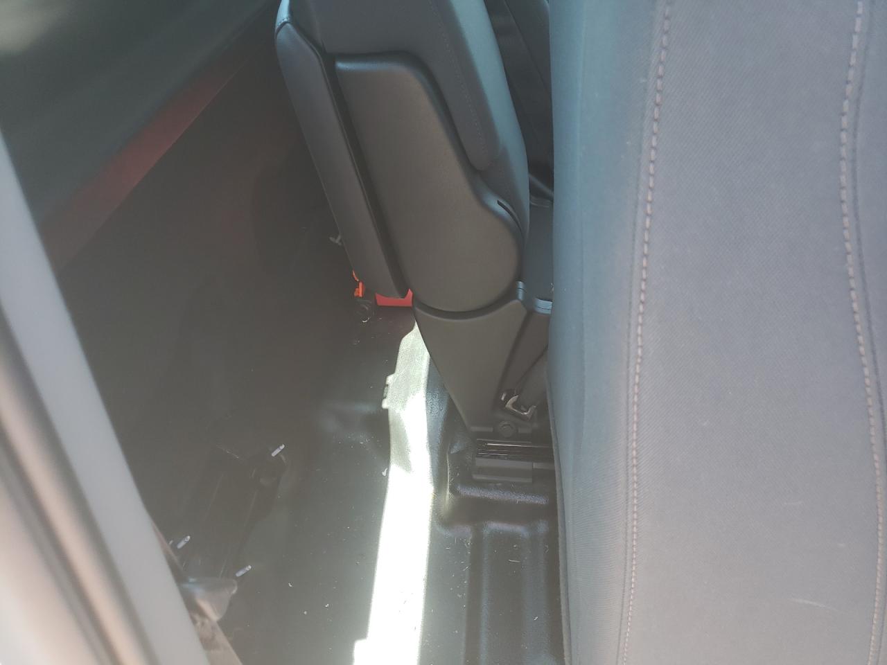 Photo 6 from auction – 2021 CHEVROLET SILVERADO with VIN 3GCNWAEF2MG471916