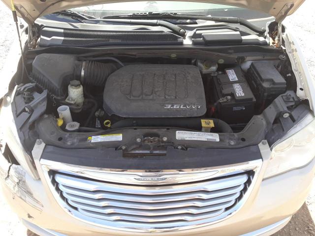 Photo 7 from auction – 2012 CHRYSLER TOWN & COU with VIN 2C4RC1CG2CR384144