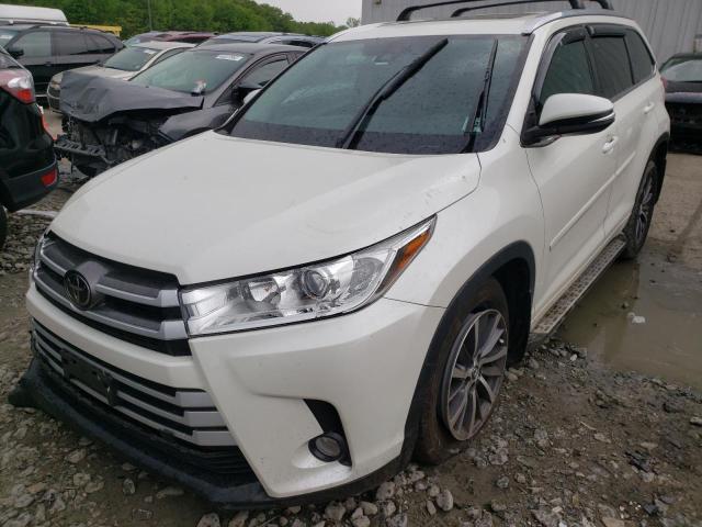 Photo 2 from auction – 2018 TOYOTA HIGHLANDER with VIN 5TDJZRFH9JS535838