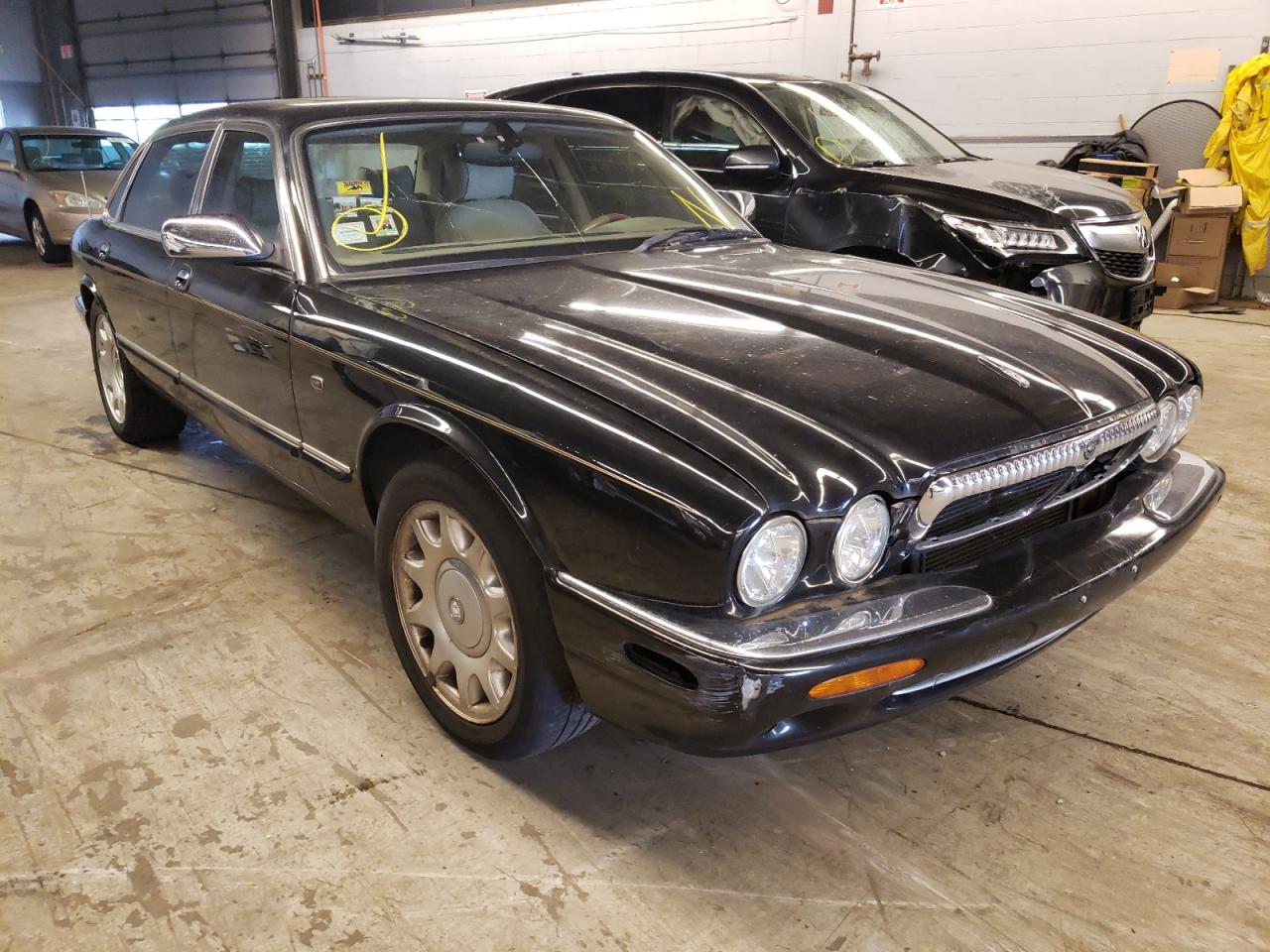 JAGUAR VANDENPLAS 2001 with VIN SAJDA25B21MF38623 - Photo from auction