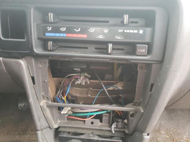 Photo 9 from auction – 1998 CHEVROLET METRO with VIN 2C1MR226XW6720116