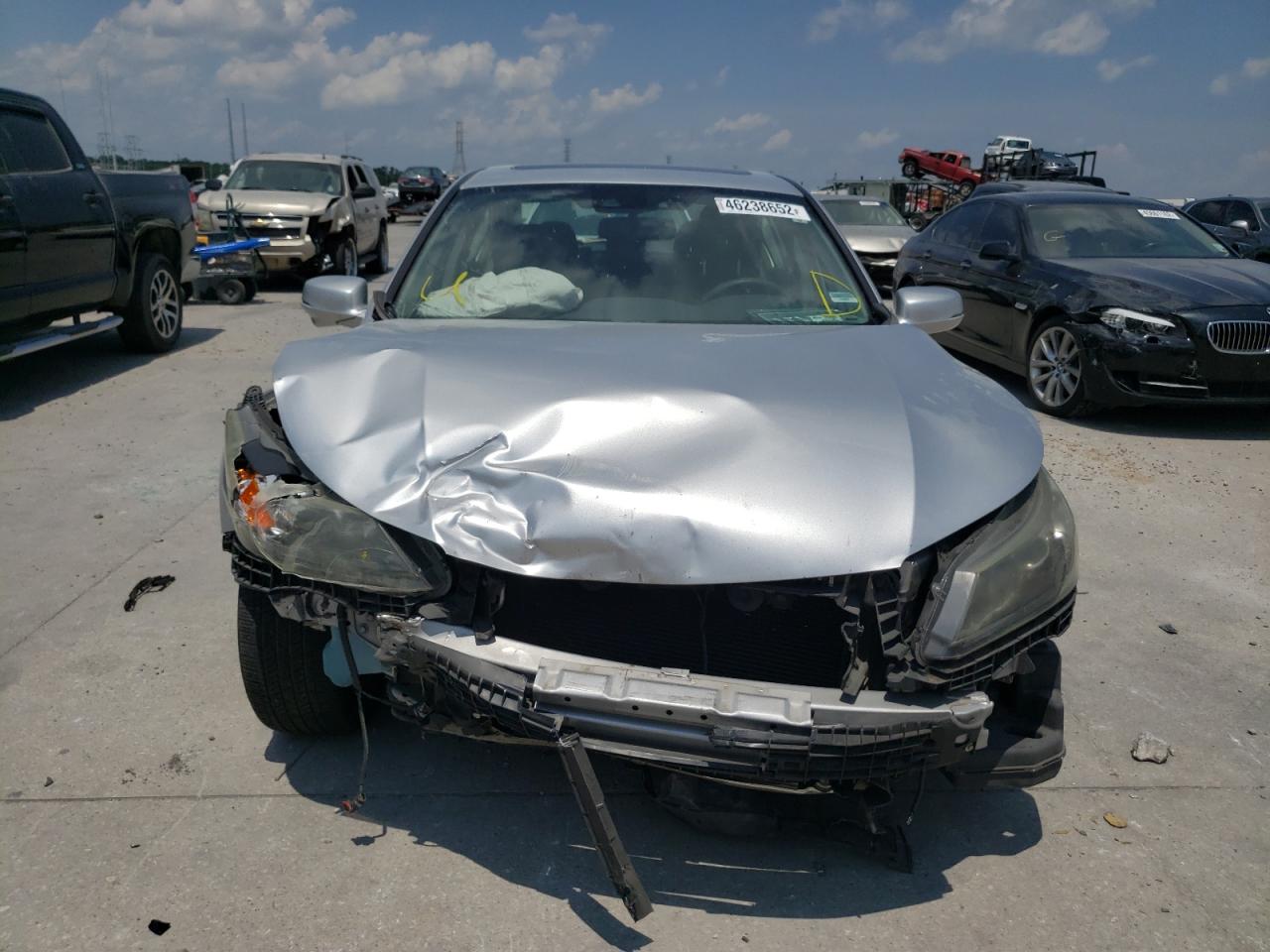 Photo 9 from auction – 2015 HONDA ACCORD EXL with VIN 1HGCR2F82FA102481