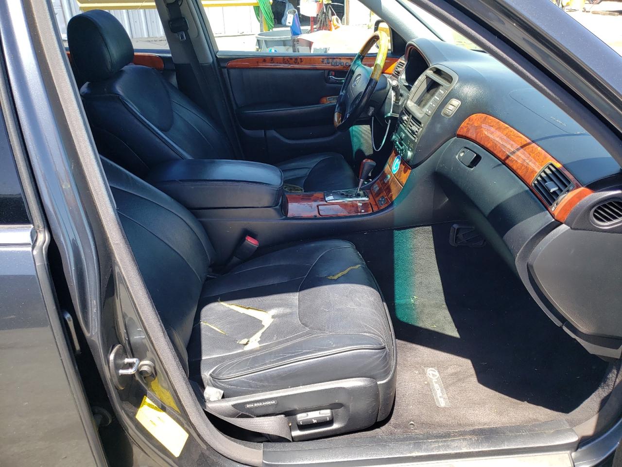 Photo 5 from auction – 2006 LEXUS LS 430 with VIN JTHBN36F765054008