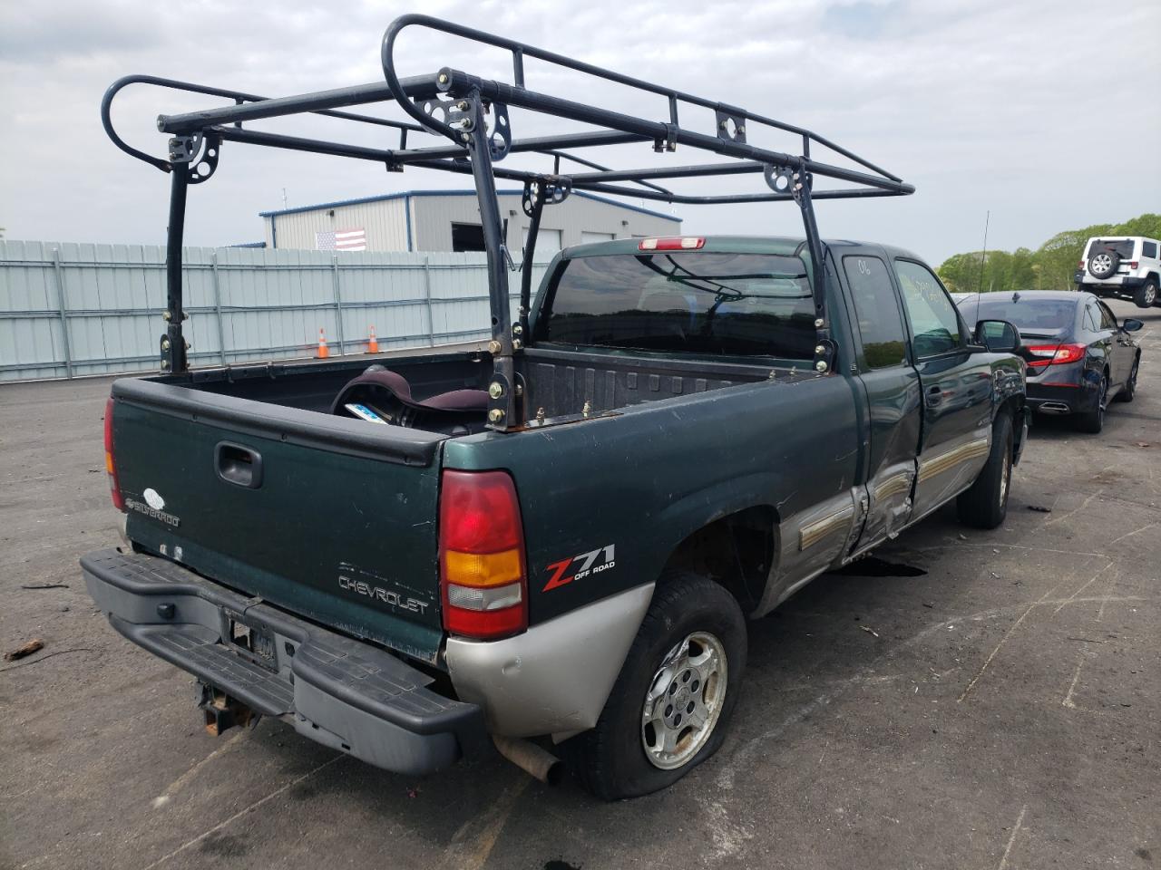 Photo 4 from auction – 2002 CHEVROLET SILVERADO with VIN 2GCEK19V021380873
