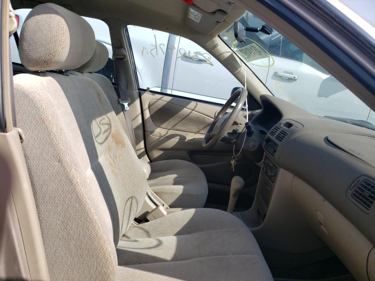 Photo 5 from auction – 2001 TOYOTA COROLLA CE with VIN 2T1BR12E31C840522